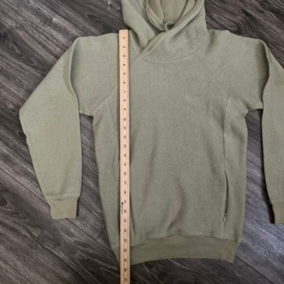 Alo Triumph Hoodie Pullover Soft Fleece Hoody Sweatshirt Lime Green size Small - Picture 2 of 5